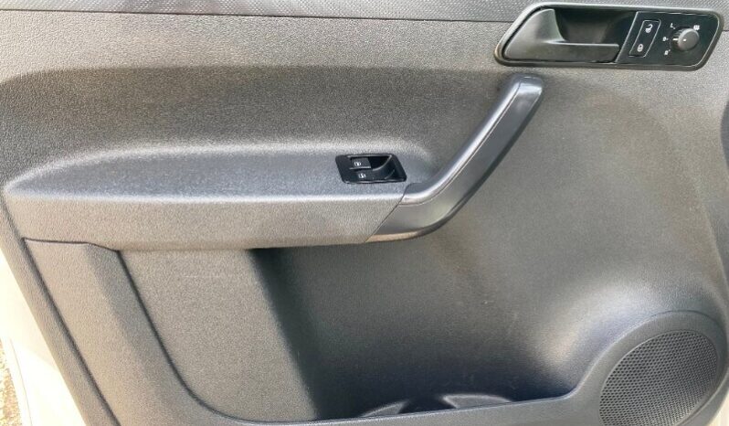 VOLKSWAGEN Caddy 3ªs. Tour. 2ª Caddy 2.0 TDI 110 CV 4Motion 3p.Furg.Economy pieno