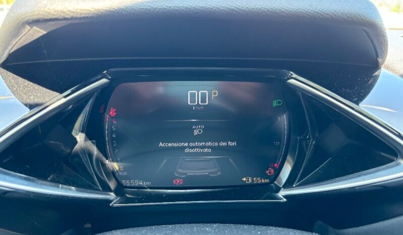 DS DS 3 2ª serie DS 3 Crossback PureTech 155 aut. So Chic pieno