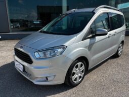 FORD Tourneo Courier 1ªs Tourneo Courier 1.5 TDCI 75 CV Plus pieno