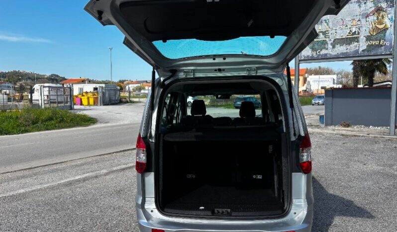 FORD Tourneo Courier 1ªs Tourneo Courier 1.5 TDCI 75 CV Plus pieno