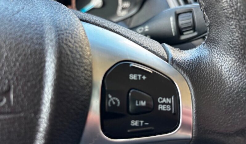 FORD Tourneo Courier 1ªs Tourneo Courier 1.5 TDCI 75 CV Plus pieno