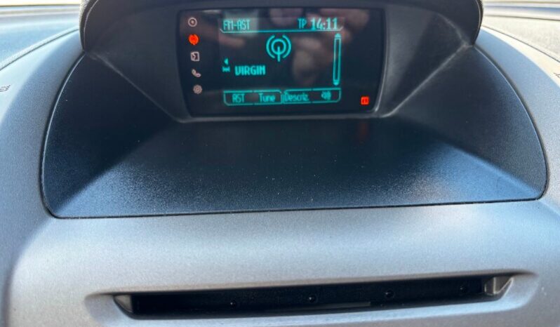 FORD Tourneo Courier 1ªs Tourneo Courier 1.5 TDCI 75 CV Plus pieno