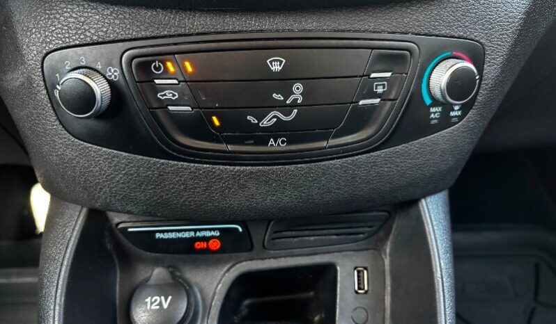 FORD Tourneo Courier 1ªs Tourneo Courier 1.5 TDCI 75 CV Plus pieno