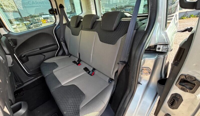 FORD Tourneo Courier 1ªs Tourneo Courier 1.5 TDCI 75 CV Plus pieno