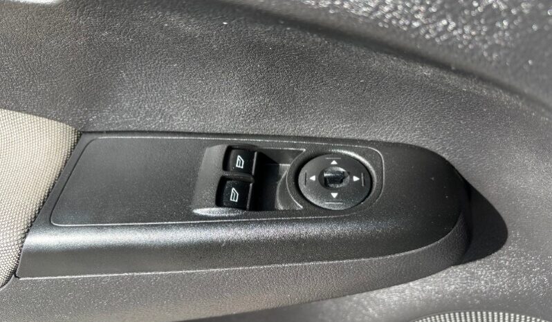 FORD Tourneo Courier 1ªs Tourneo Courier 1.5 TDCI 75 CV Plus pieno