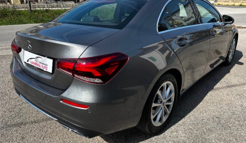 MERCEDES Classe A     (V177) A 180 d Automatic Business Extra pieno