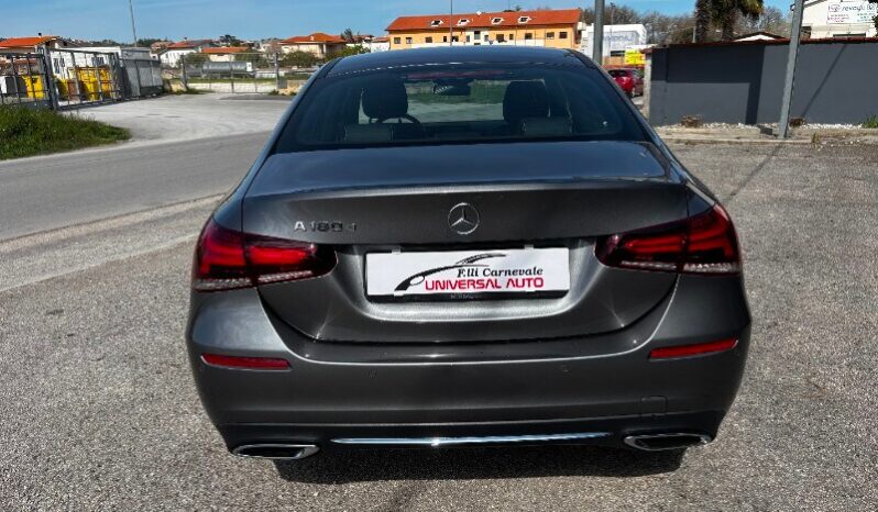 MERCEDES Classe A     (V177) A 180 d Automatic Business Extra pieno