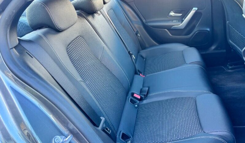 MERCEDES Classe A     (V177) A 180 d Automatic Business Extra pieno