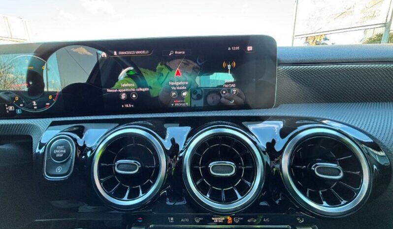 MERCEDES Classe A     (V177) A 180 d Automatic Business Extra pieno
