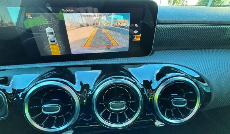 MERCEDES Classe A     (V177) A 180 d Automatic Business Extra pieno