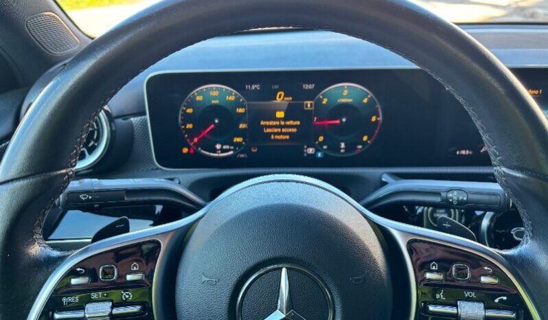 MERCEDES Classe A     (V177) A 180 d Automatic Business Extra pieno
