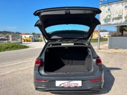 VOLKSWAGEN Golf 8ª serie Golf 1.0 eTSI EVO DSG Life pieno