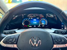 VOLKSWAGEN Golf 8ª serie Golf 1.0 eTSI EVO DSG Life pieno