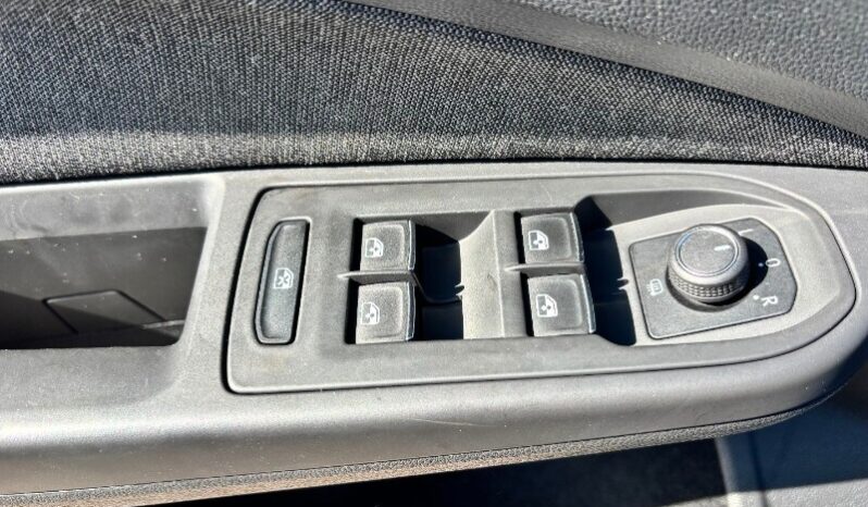 VOLKSWAGEN Golf 8ª serie Golf 1.0 eTSI EVO DSG Life pieno