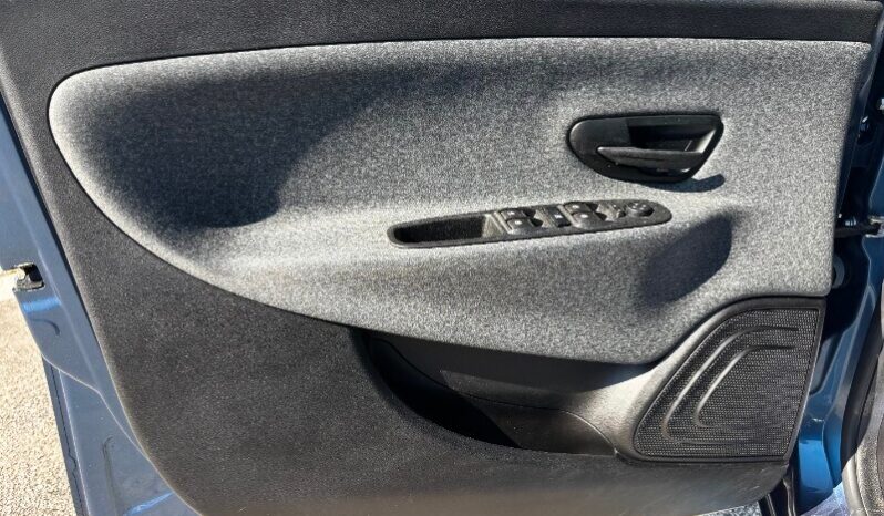 LANCIA Ypsilon 3ª serie Ypsilon 1.0 FireFly 5 porte S&S Hybrid Silver Plus pieno