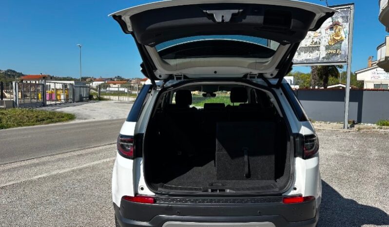 LAND ROVER Discovery Sport Discovery Sport 2.0 TD4 180 CV AWD Auto SE pieno